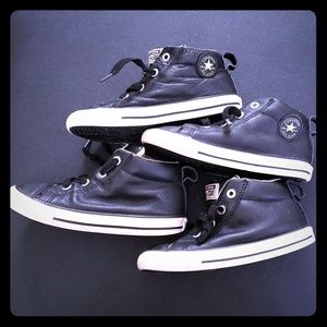Bundle of 2 pairs black leather boys Converse